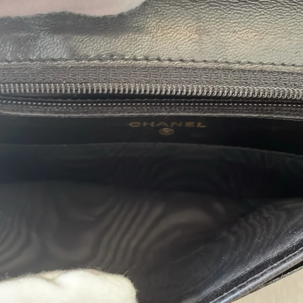 Chanel CC Clutch Wallet Black Caviar Leather Compact Classic Luxury